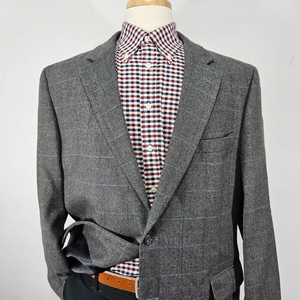 JOS A BANK Men's Sport Coat Blazer Two Button Gray Flannel Plaid Wool 46R